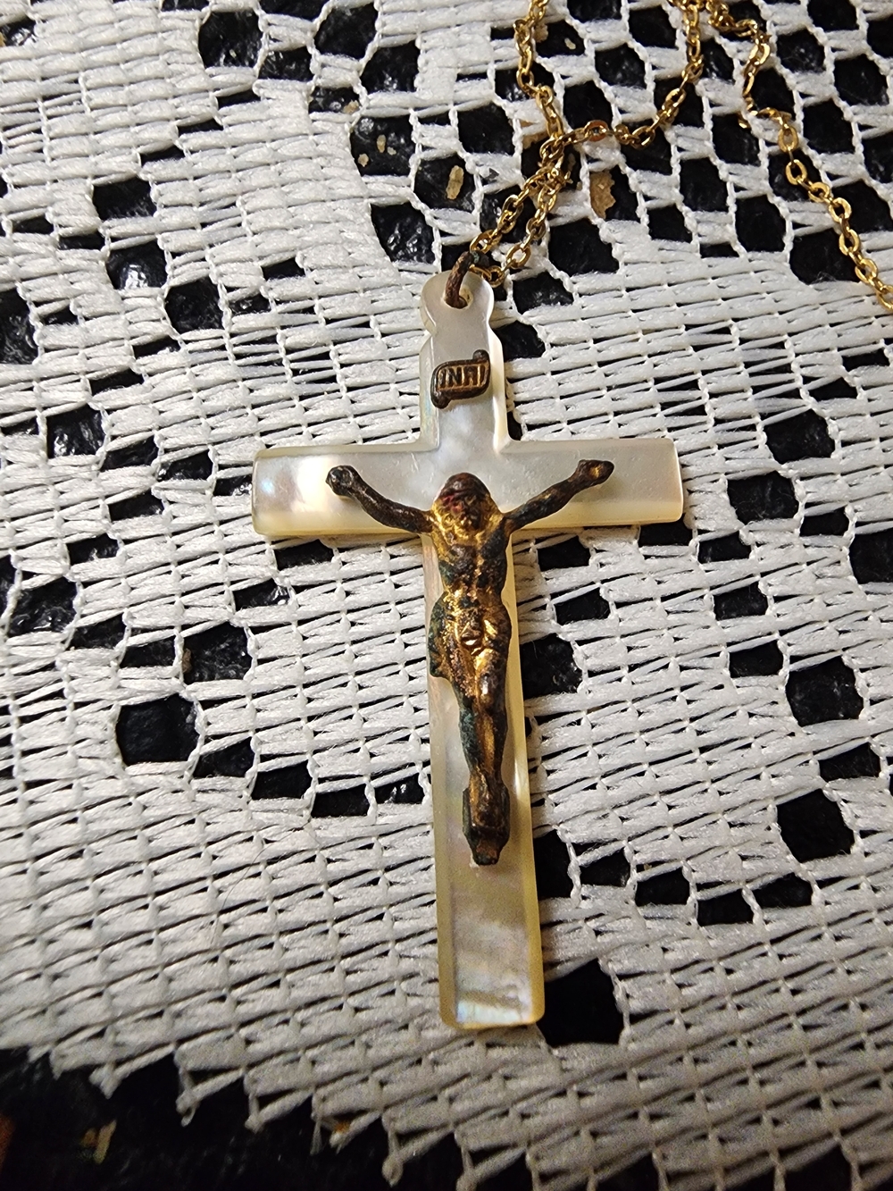 Antique Mother of Pearl Crucifix Pendant with Gold-Tone Corpus